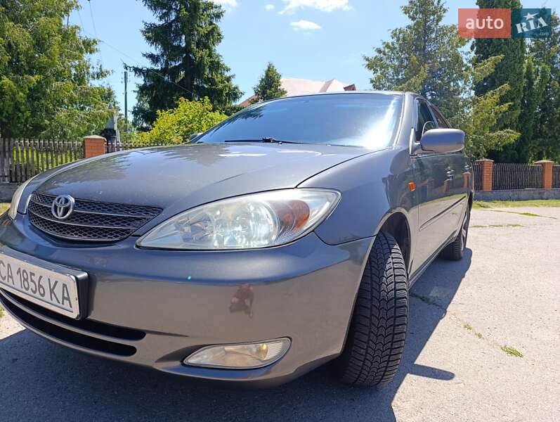 Седан Toyota Camry 2003 в Радехові