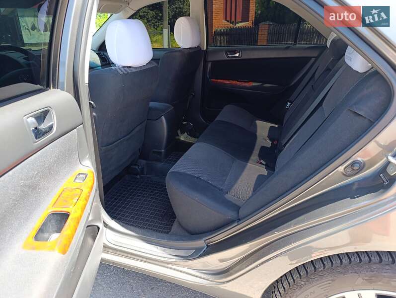 Седан Toyota Camry 2003 в Радехові