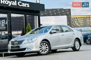 Седан Toyota Camry 2012 в Харкові