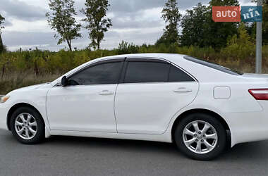Седан Toyota Camry 2010 в Кам'янському