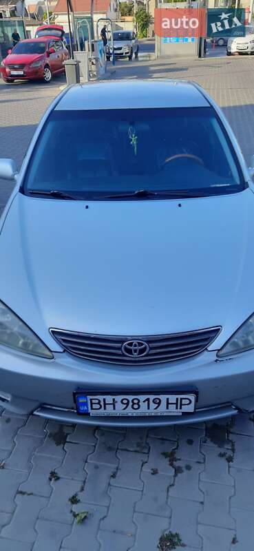 Toyota Camry 2004
