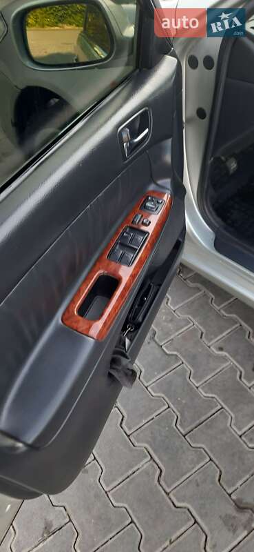 Седан Toyota Camry 2004 в Одесі