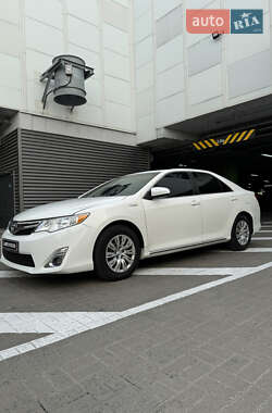 Седан Toyota Camry 2012 в Києві