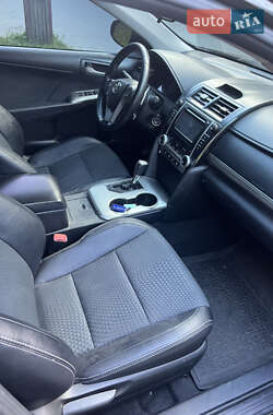 Седан Toyota Camry 2013 в  фото 7 Седан Toyota Camry 2013 в