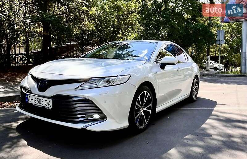 Toyota Camry 2020