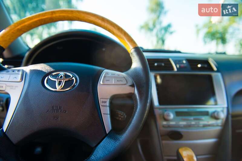 Седан Toyota Camry 2006 в Черновцах