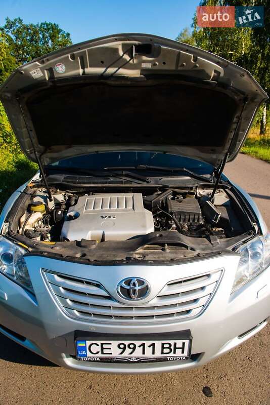 Седан Toyota Camry 2006 в Черновцах