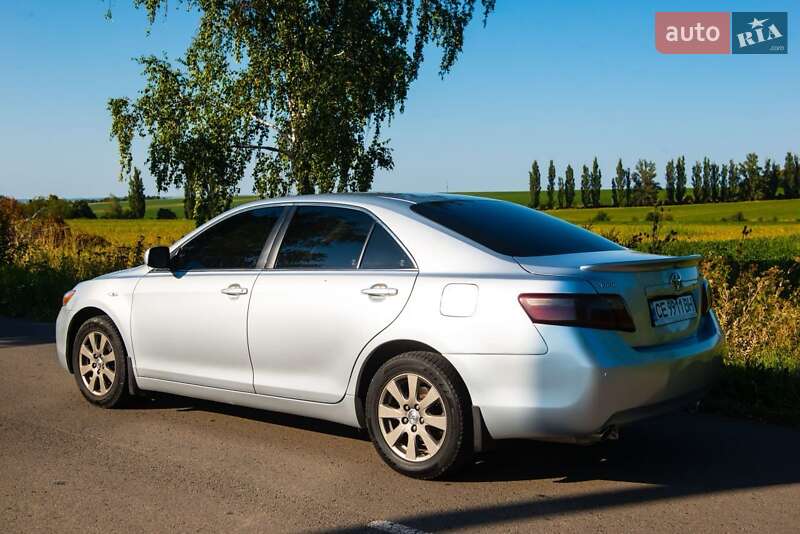 Седан Toyota Camry 2006 в Черновцах