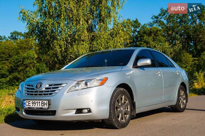 Седан Toyota Camry 2006 в Черновцах