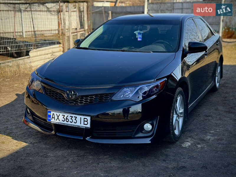 Седан Toyota Camry 2012 в Змиеве фото 13 Седан Toyota Camry 2012 в Змиеве