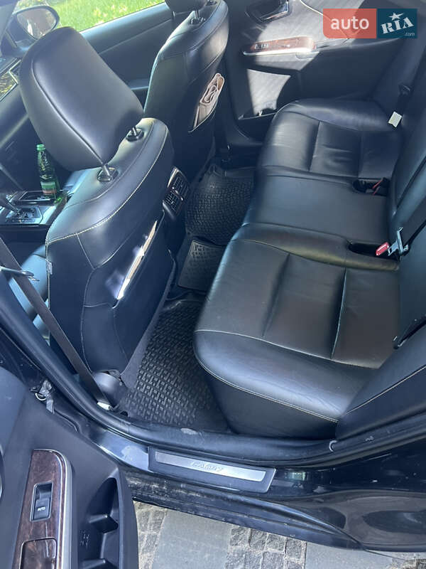 Седан Toyota Camry 2014 в Житомире фото 10 Седан Toyota Camry 2014 в Житомире