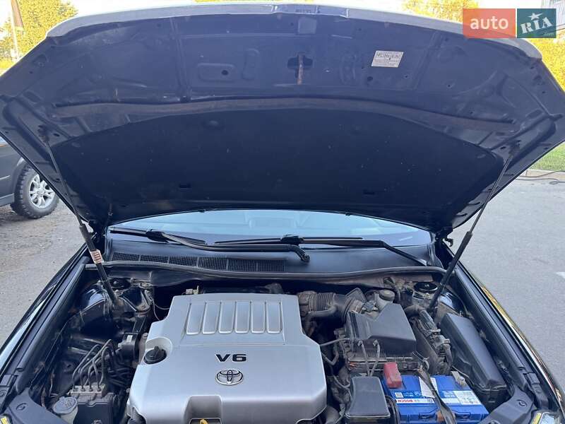 Седан Toyota Camry 2013 в Києві