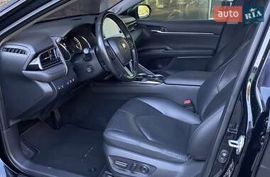Седан Toyota Camry 2021 в 