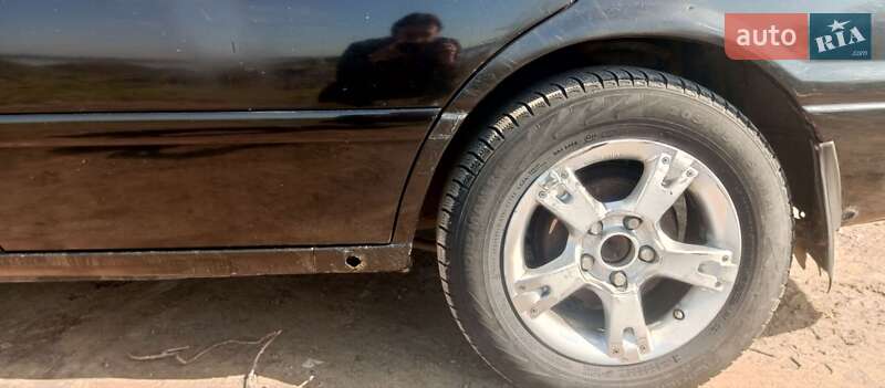 Седан Toyota Camry 2000 в Житомирі