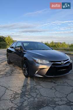 Седан Toyota Camry 2015 в Владимире
