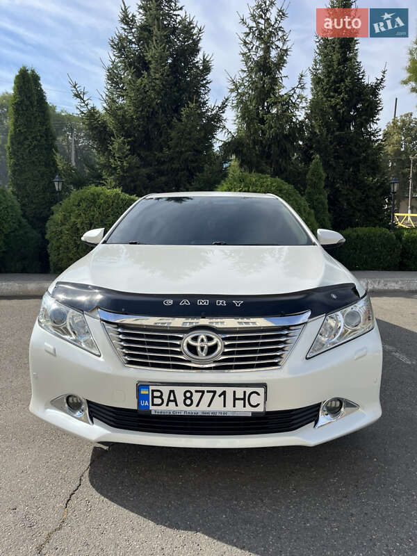 Седан Toyota Camry 2012 в 