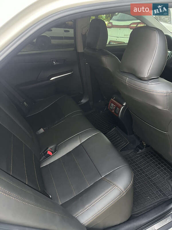 Седан Toyota Camry 2012 в Кропивницькому