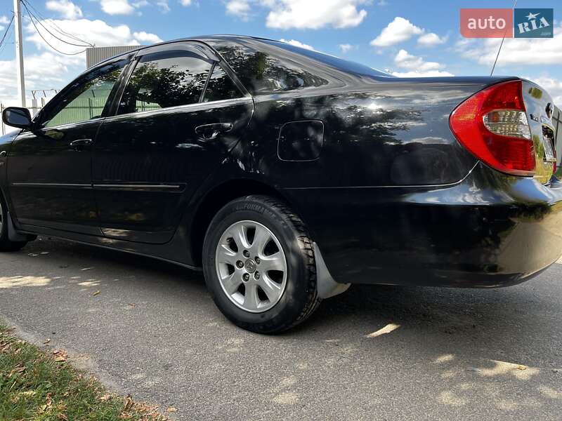 Седан Toyota Camry 2004 в Василькові