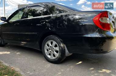 Седан Toyota Camry 2004 в  фото 7 Седан Toyota Camry 2004 в