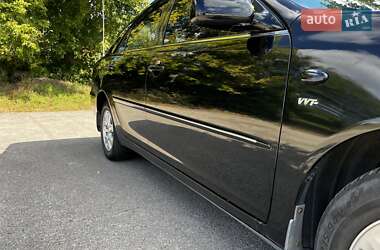 Седан Toyota Camry 2004 в  фото 10 Седан Toyota Camry 2004 в