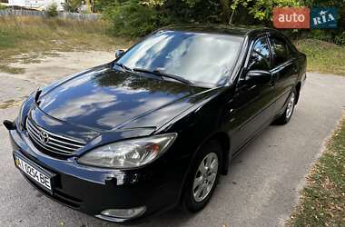 Седан Toyota Camry 2004 в  фото 34 Седан Toyota Camry 2004 в