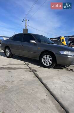 Седан Toyota Camry 1997 в 