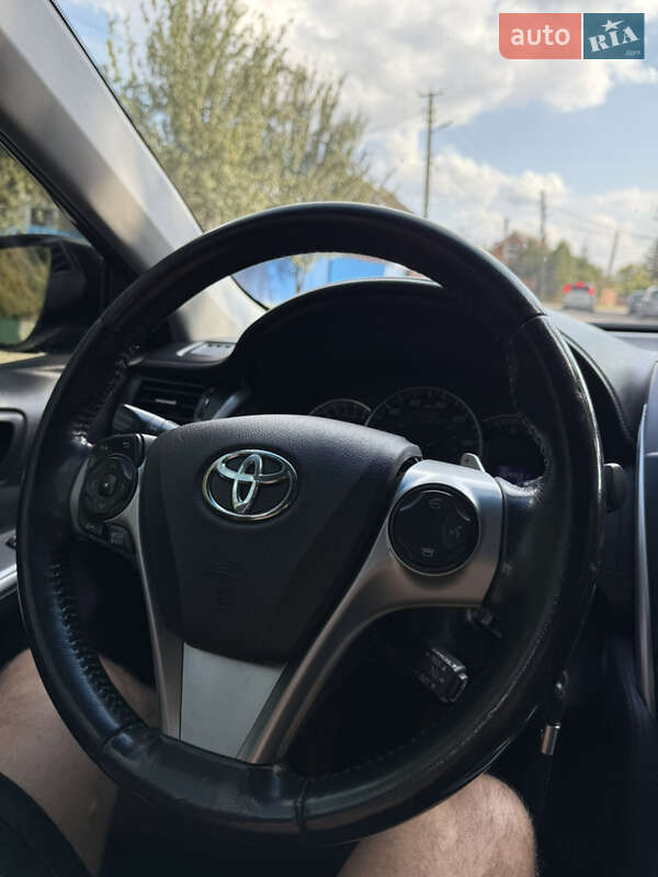 Седан Toyota Camry 2012 в Змиеве фото 8 Седан Toyota Camry 2012 в Змиеве