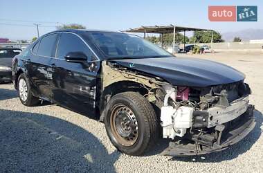 Седан Toyota Camry 2018 в Києві