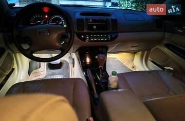 Седан Toyota Camry 2005 в Кропивницькому