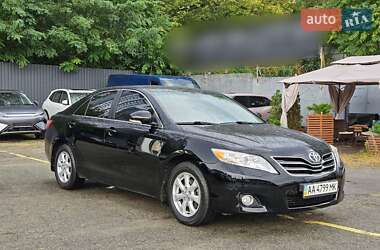 Седан Toyota Camry 2011 в Киеве