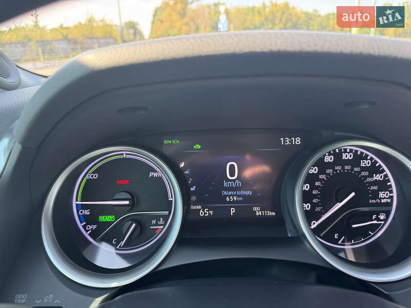 Седан Toyota Camry 2021 в Киеве