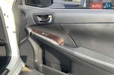 Седан Toyota Camry 2015 в 