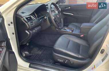 Седан Toyota Camry 2015 в 