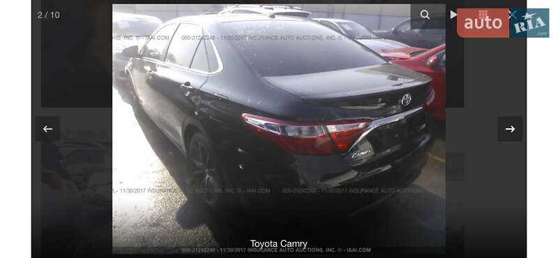 Седан Toyota Camry 2016 в Києві