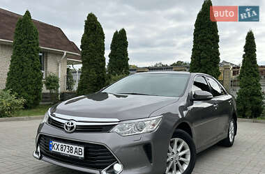 Седан Toyota Camry 2015 в Харкові
