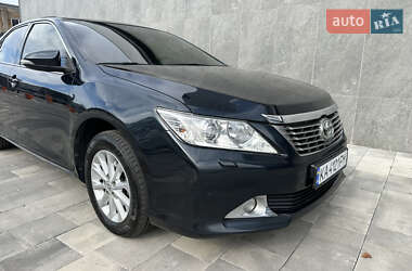 Седан Toyota Camry 2013 в 