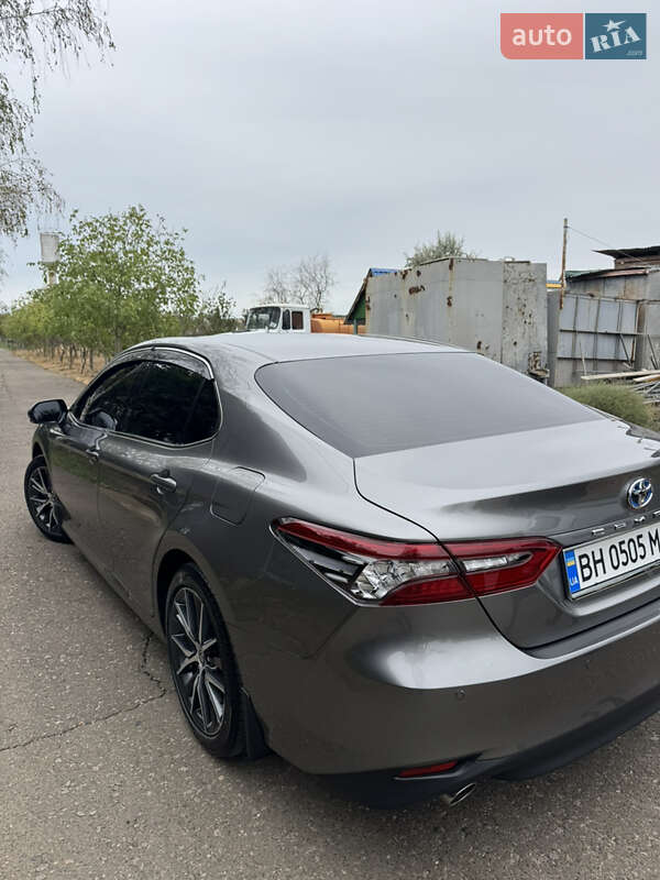 Седан Toyota Camry 2022 в Одессе