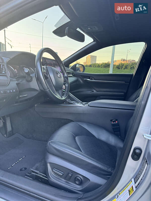 Седан Toyota Camry 2021 в Днепре фото 40 Седан Toyota Camry 2021 в Днепре