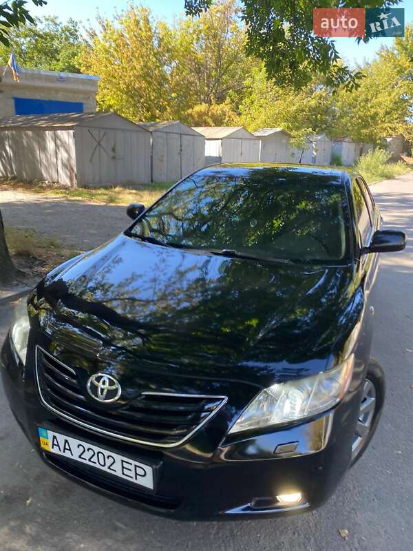 Седан Toyota Camry 2007 в Дніпрі