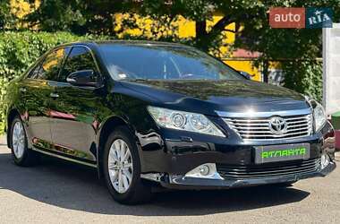 Седан Toyota Camry 2012 в 