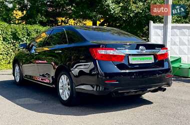 Седан Toyota Camry 2012 в 