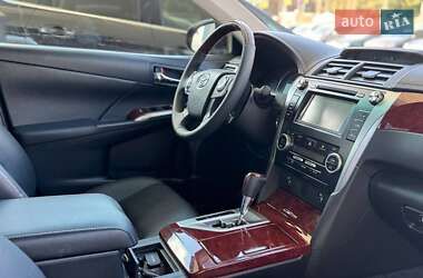 Седан Toyota Camry 2012 в 