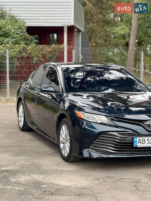 Седан Toyota Camry 2018 в Киеве фото 14 Седан Toyota Camry 2018 в Киеве