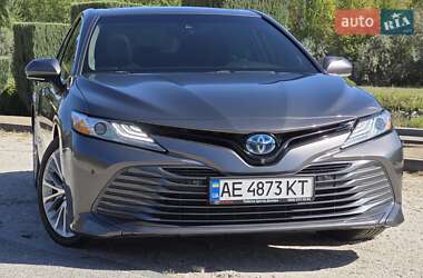 Седан Toyota Camry 2017 в Дніпрі