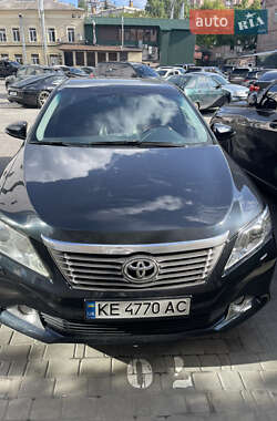 Седан Toyota Camry 2012 в Днепре