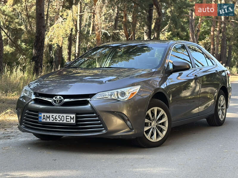 Toyota Camry 2016