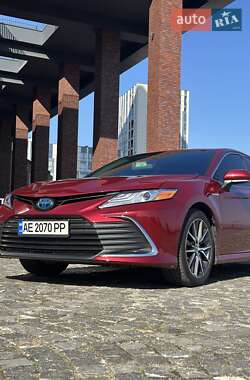 Седан Toyota Camry 2020 в Днепре