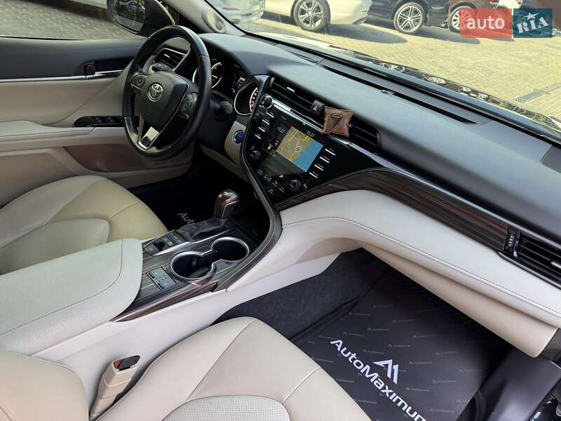 Седан Toyota Camry 2020 в Одесі