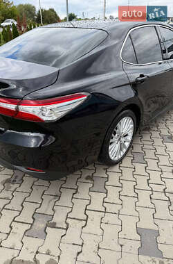 Седан Toyota Camry 2020 в 