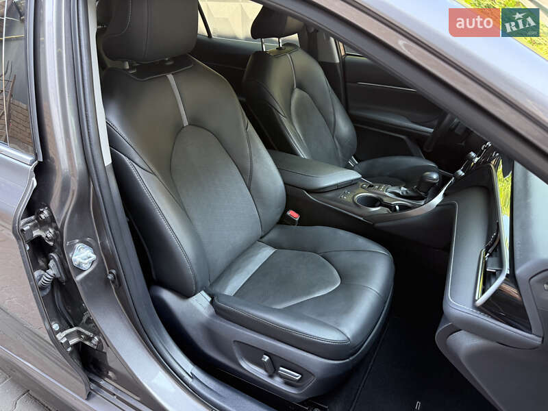 Седан Toyota Camry 2022 в Броварах фото 27 Седан Toyota Camry 2022 в Броварах